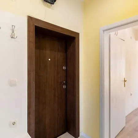 Located 1bdr Peaceful Fast Wi-fi * Sofia