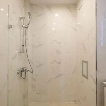 Located 1bdr Peaceful Fast Wi-fi Apartament