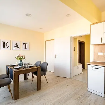 Located 1bdr Peaceful Fast Wi-fi Lejlighed *