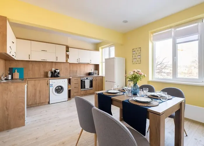 Located 1bdr Peaceful Fast Wi-fi Lejlighed *