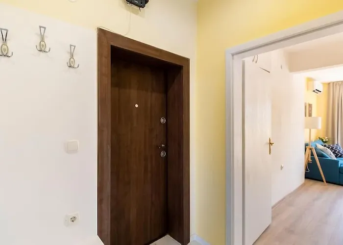 Located 1bdr Peaceful Fast Wi-fi * صوفيا