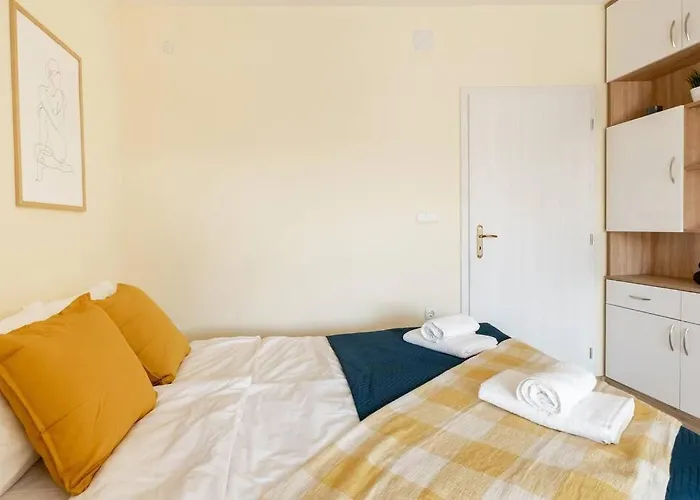 Located 1bdr Peaceful Fast Wi-fi Lejlighed